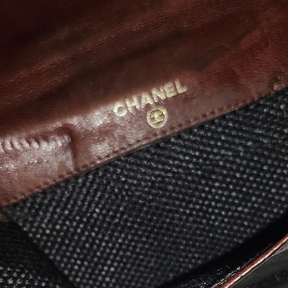 💓 Chanel Black and Gold Women's Bag - Picture 13 of 17